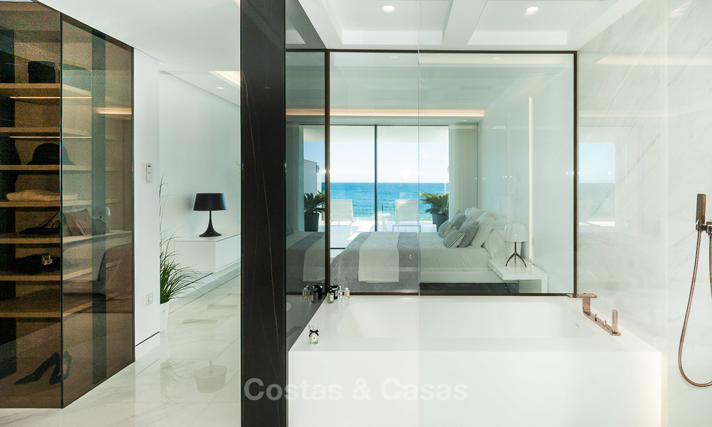 Appartements Modernes et Exclusives à vendre, en premier ligne de Mer, New Golden Mile, Marbella - Estepona 3011