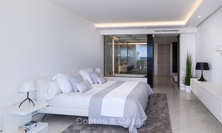 Appartements Modernes et Exclusives à vendre, en premier ligne de Mer, New Golden Mile, Marbella - Estepona 3016 