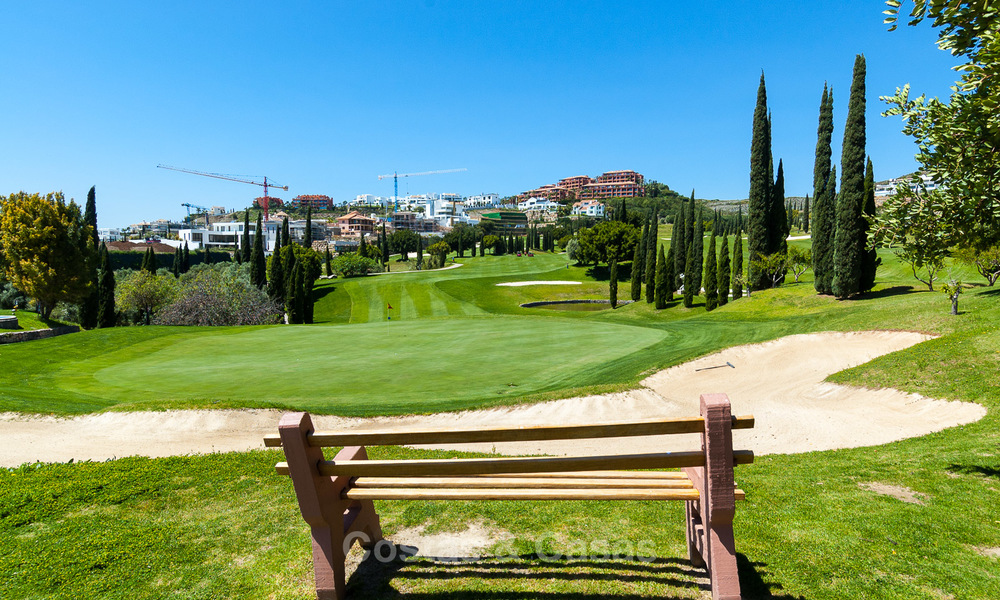 Penthouse de luxe à vendre dans un complexe de golf cinq étoiles sur le nouveau Golden Mile à Benahavis - Marbella 3078