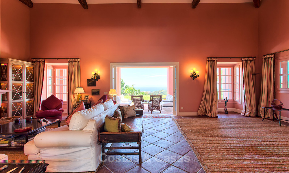 Villa de style Espagnol Vue Panoramique à vendre Luxueux Resort de Golf sécurisé Benahavis - Marbella 3178