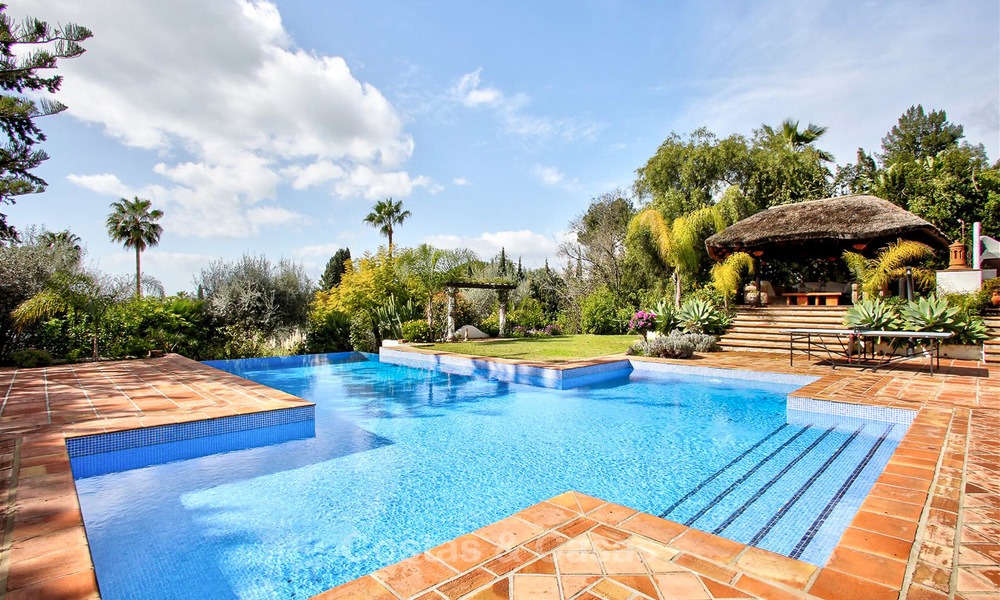 Spacieuse villa à vendre sur le Golden Mile à Marbella 3345