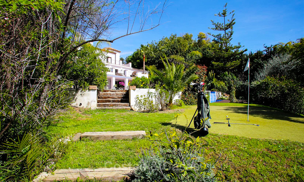 Spacieuse villa à vendre sur le Golden Mile à Marbella 3389