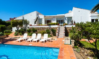 Villa à Rénover à vendre à Estepona, Costa del Sol, avec une Vue Panoramique sur Mer et près de la Plage 3190 