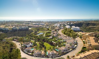 Première Ligne de Golf Villas à vendre dans un Golf Resort Sécurisé, sur le New Golden Mile, Marbella - Estepona 3290 