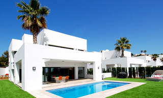Villas de luxe contemporaines à vendre dans la zone de Marbella - Benahavis 30436 