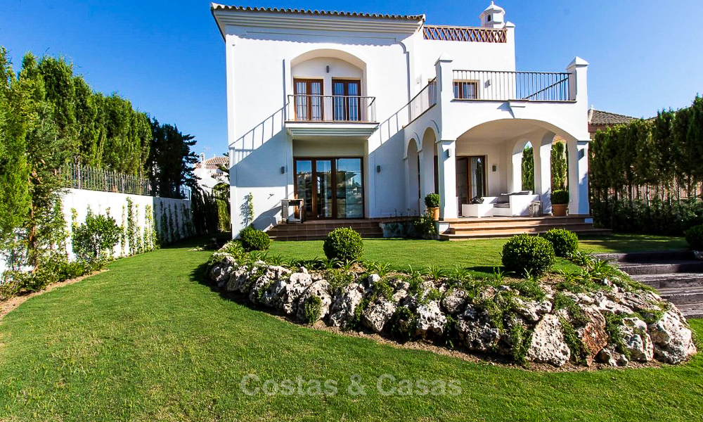 Nouvelle villa de luxe à vendre, golf de première ligne dans un complexe de golf fermé, New Golden Mile, Marbella - Estepona 3531