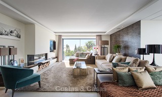 Belle villa de luxe à vendre, rénovée et spacieuse avec des vues majestueuses sur mer à Marbella 3581 