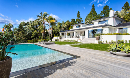 Belle villa de luxe à vendre, rénovée et spacieuse avec des vues majestueuses sur mer à Marbella 3601