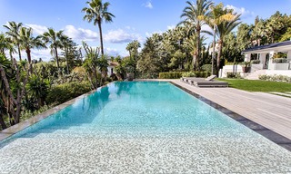 Belle villa de luxe à vendre, rénovée et spacieuse avec des vues majestueuses sur mer à Marbella 3602 