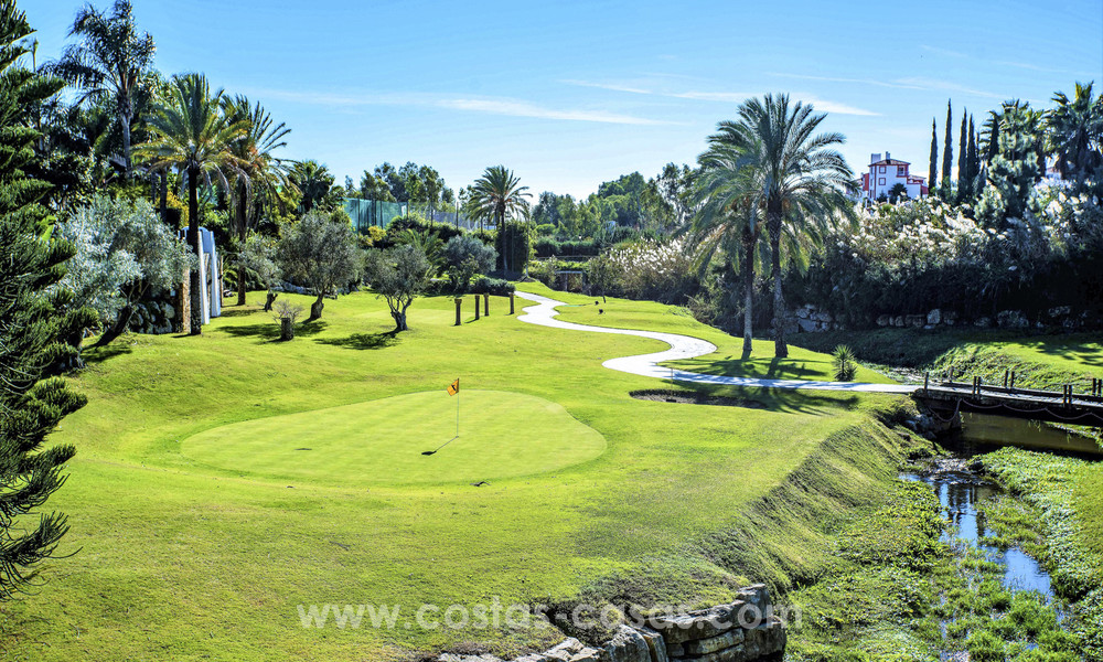 Nouvelles villas de luxe contemporaines à vendre dans un projet innovant, dans une zone de golf avec vue sur mer et le golf, Estepona - Marbella 3633