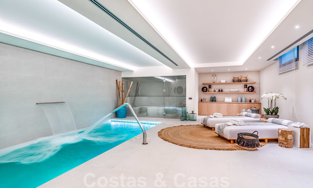 Extraordinaire villa contemporaine de luxe avec vue imprenable sur la mer à vendre à Sierra Blanca, Golden Mile, Marbella 27023