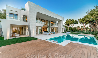 Extraordinaire villa contemporaine de luxe avec vue imprenable sur la mer à vendre à Sierra Blanca, Golden Mile, Marbella 27025 
