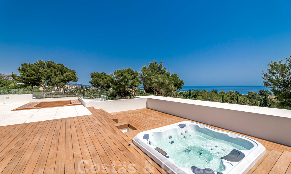 Extraordinaire villa contemporaine de luxe avec vue imprenable sur la mer à vendre à Sierra Blanca, Golden Mile, Marbella 27033