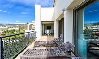 Luxe, moderne, spacieux appartement à vendre dans un complexe de golf 5 étoiles sur le New Golden Mile à Benahavis - Marbella 3666 