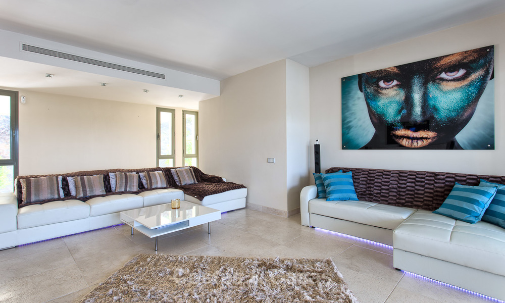 Luxe, moderne, spacieux appartement à vendre dans un complexe de golf 5 étoiles sur le New Golden Mile à Benahavis - Marbella 3687