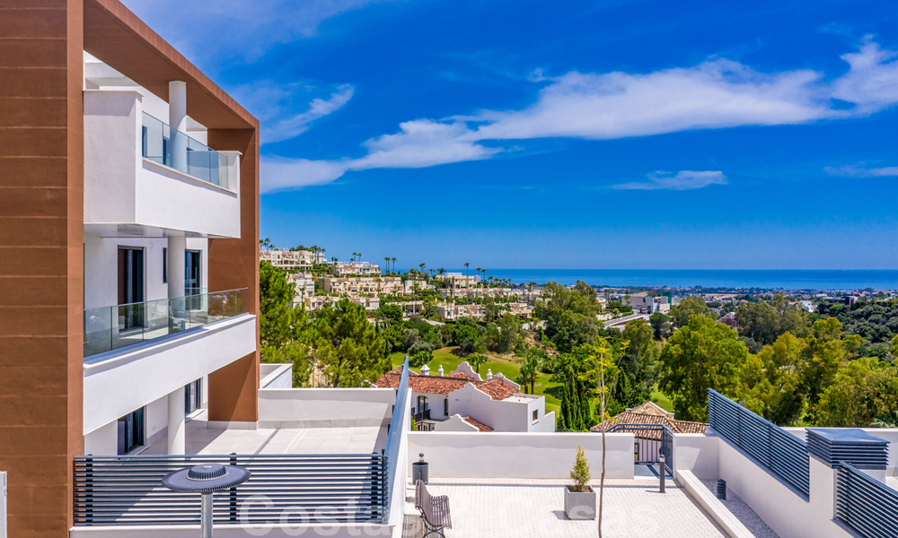 Nouveaux appartements modernes à vendre dans un quartier convoité de Benahavis - Marbella 32390