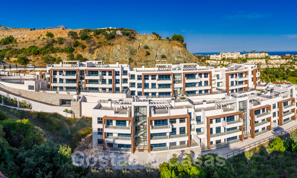 Nouveaux appartements modernes à vendre dans un quartier convoité de Benahavis - Marbella 32401