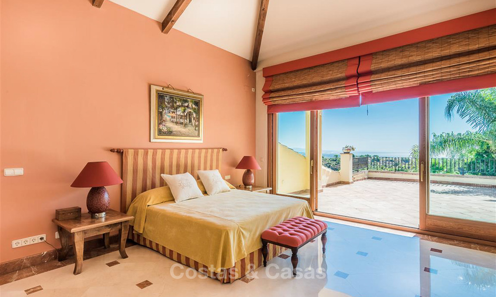 Charmante et spacieuse villa de style andalou à vendre à El Madronal, Benahavis - Marbella 3758