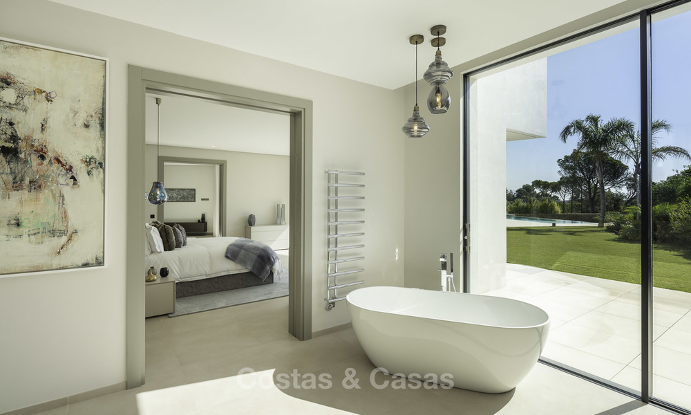 Nouvelle villa de luxe moderne et élégante à vendre à El Madroñal, Benahavis - Marbella 17153