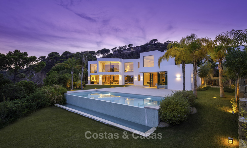 Nouvelle villa de luxe moderne et élégante à vendre à El Madroñal, Benahavis - Marbella 17166