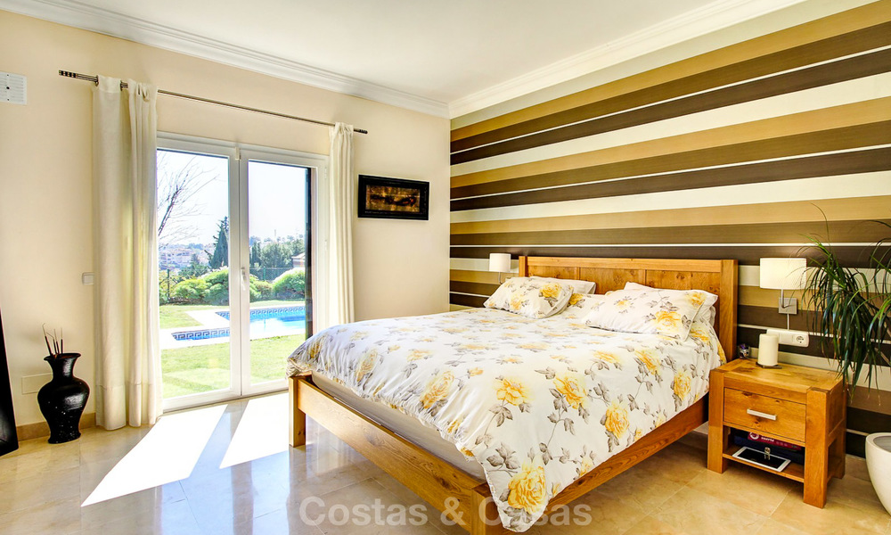 Villa de luxe, spectaculaire et moderne, de style andalou à vendre, New Golden Mile, Benahavis - Marbella 3940