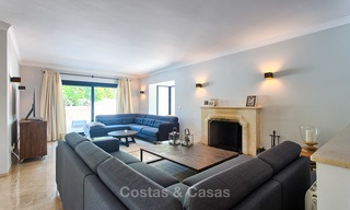 Villa de luxe prêt de la plage, récemment rénovée, à vendre à Los Monteros, à l’Est de Marbella 4033 