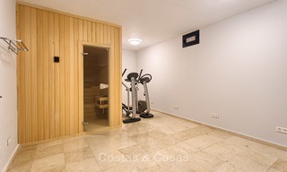Villa de luxe prêt de la plage, récemment rénovée, à vendre à Los Monteros, à l’Est de Marbella 4059 