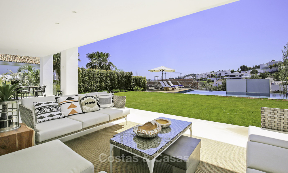 Villa de luxe à vendre, style contemporaine moderne, flambant neuf, prêt à emménager, vue mer à Benahavis, Marbella 36592