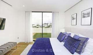 Villa de luxe à vendre, style contemporaine moderne, flambant neuf, prêt à emménager, vue mer à Benahavis, Marbella 36595 