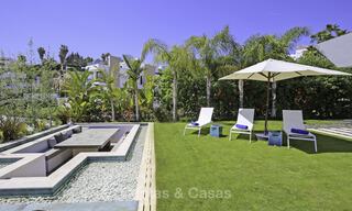 Villa de luxe à vendre, style contemporaine moderne, flambant neuf, prêt à emménager, vue mer à Benahavis, Marbella 36626 