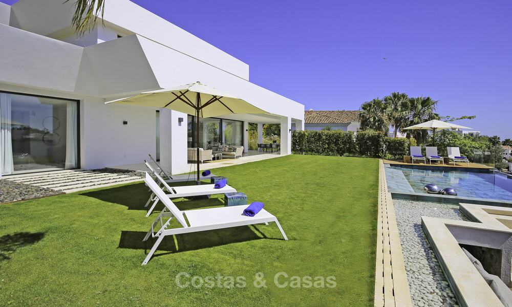Villa de luxe à vendre, style contemporaine moderne, flambant neuf, prêt à emménager, vue mer à Benahavis, Marbella 36629