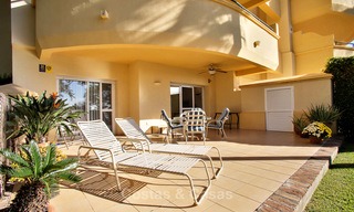 Charmant appartement de luxe orienté plein sud à vendre dans une urbanisation de golf recherché, Elviria -Marbella 4103 