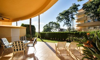 Charmant appartement de luxe orienté plein sud à vendre dans une urbanisation de golf recherché, Elviria -Marbella 4104 