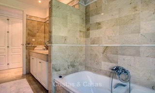 Charmant appartement de luxe orienté plein sud à vendre dans une urbanisation de golf recherché, Elviria -Marbella 4109 