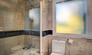 Charmant appartement de luxe orienté plein sud à vendre dans une urbanisation de golf recherché, Elviria -Marbella 4113 