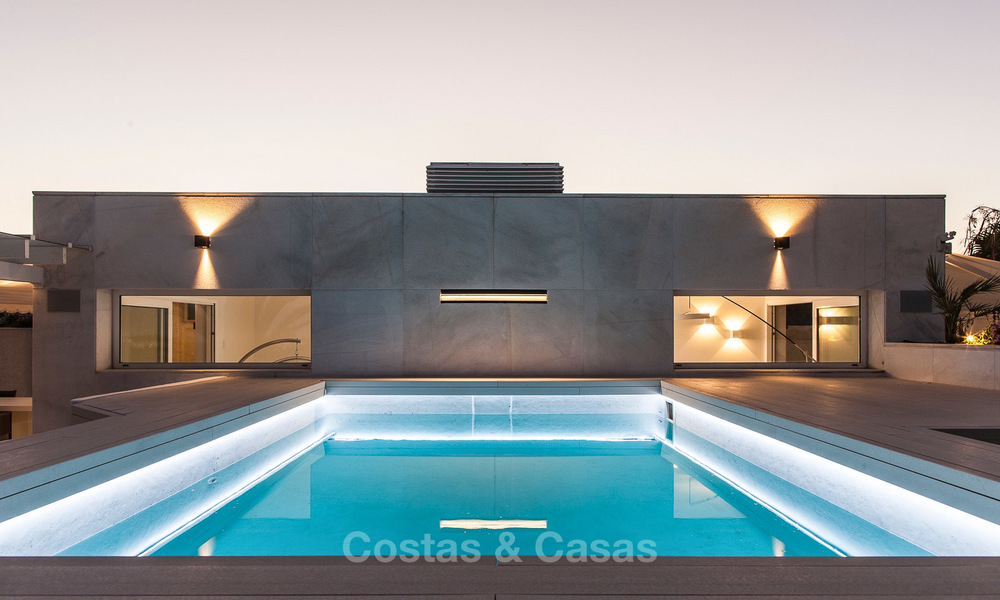 Penthouse spacieux et luxueux à vendre directement sur le golf à Nueva Andalucia - Marbella 4002