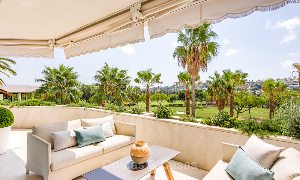 Penthouse spacieux et luxueux à vendre directement sur le golf à Nueva Andalucia - Marbella 4014