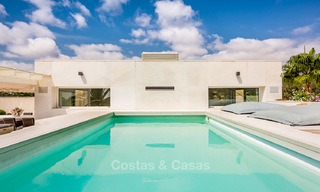 Penthouse spacieux et luxueux à vendre directement sur le golf à Nueva Andalucia - Marbella 4017 