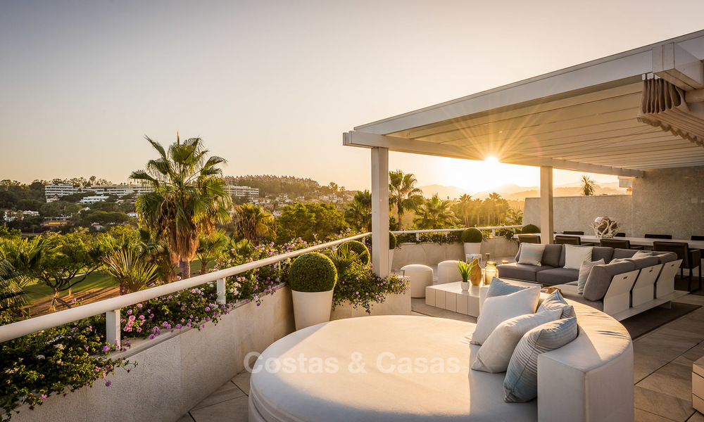 Penthouse spacieux et luxueux à vendre directement sur le golf à Nueva Andalucia - Marbella 4027