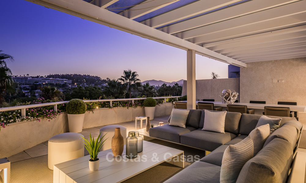 Penthouse spacieux et luxueux à vendre directement sur le golf à Nueva Andalucia - Marbella 4030