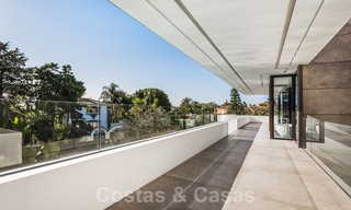 Villa contemporain, face à la mer à vendre, Estepona Est - Marbella. Prêt à emménager! 30728 