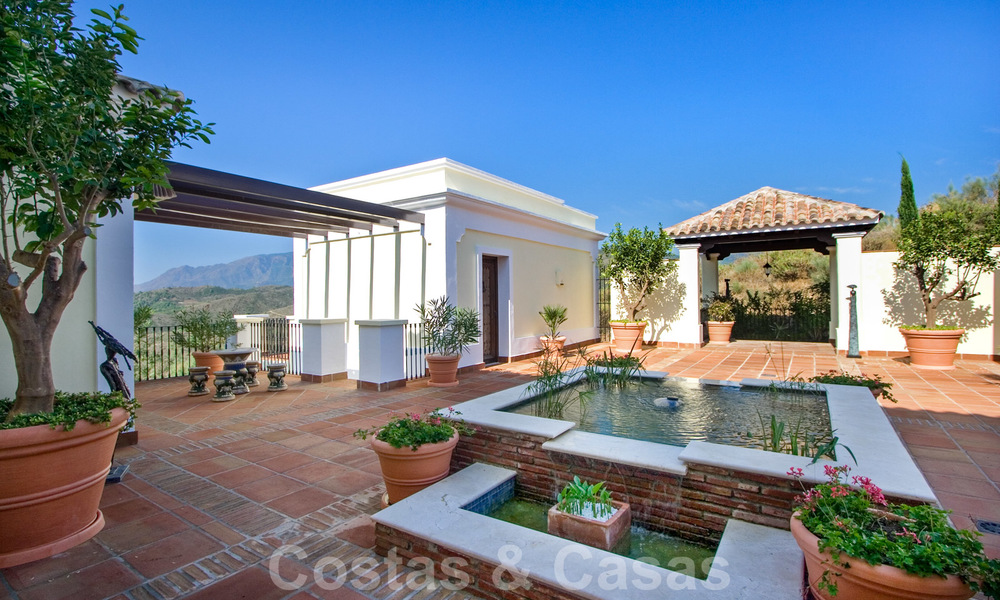 Villa exclusive à vendre, avec vue sur mer à un complexe exclusif dans la région de Marbella - Benahavis 22352