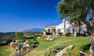 Villa exclusive à vendre, avec vue sur mer à un complexe exclusif dans la région de Marbella - Benahavis 22354 
