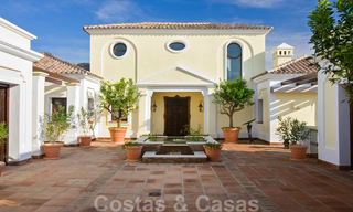 Villa exclusive à vendre, avec vue sur mer à un complexe exclusif dans la région de Marbella - Benahavis 22360 