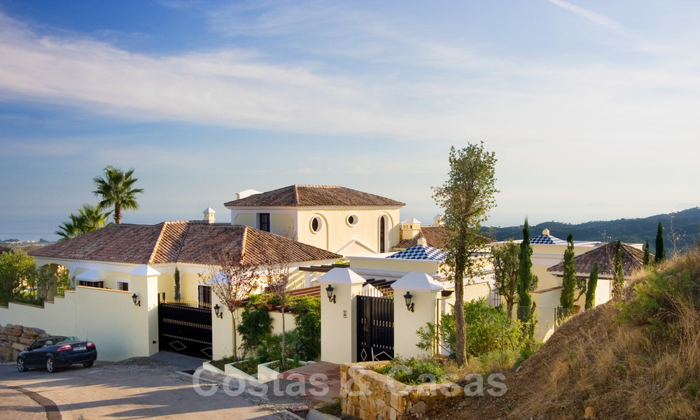 Villa exclusive à vendre, avec vue sur mer à un complexe exclusif dans la région de Marbella - Benahavis 22361