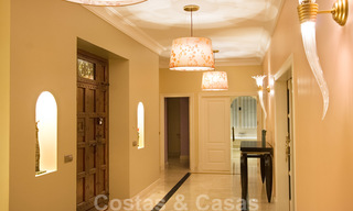 Villa exclusive à vendre, avec vue sur mer à un complexe exclusif dans la région de Marbella - Benahavis 22365 