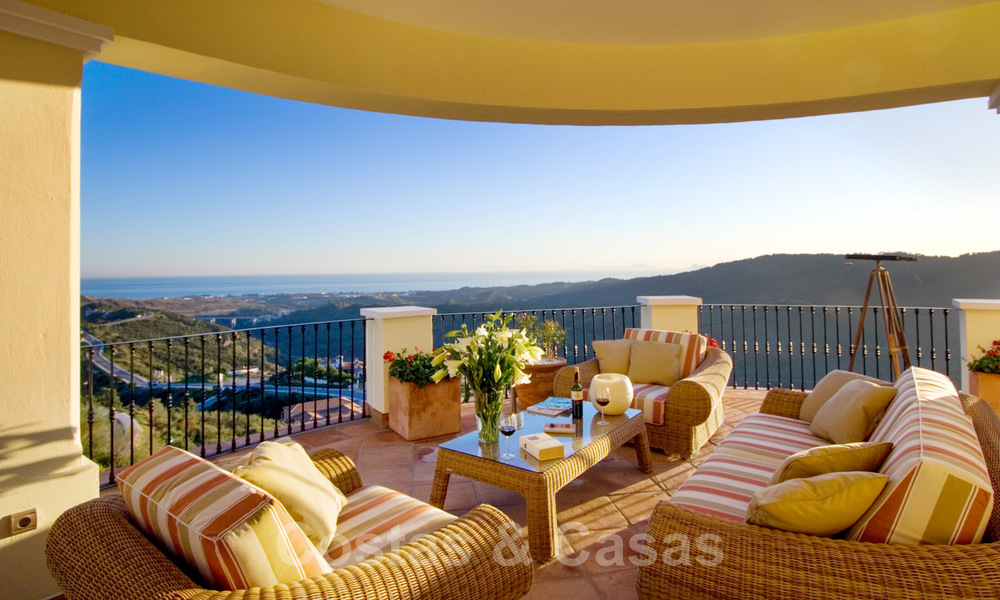 Villa exclusive à vendre, avec vue sur mer à un complexe exclusif dans la région de Marbella - Benahavis 22367