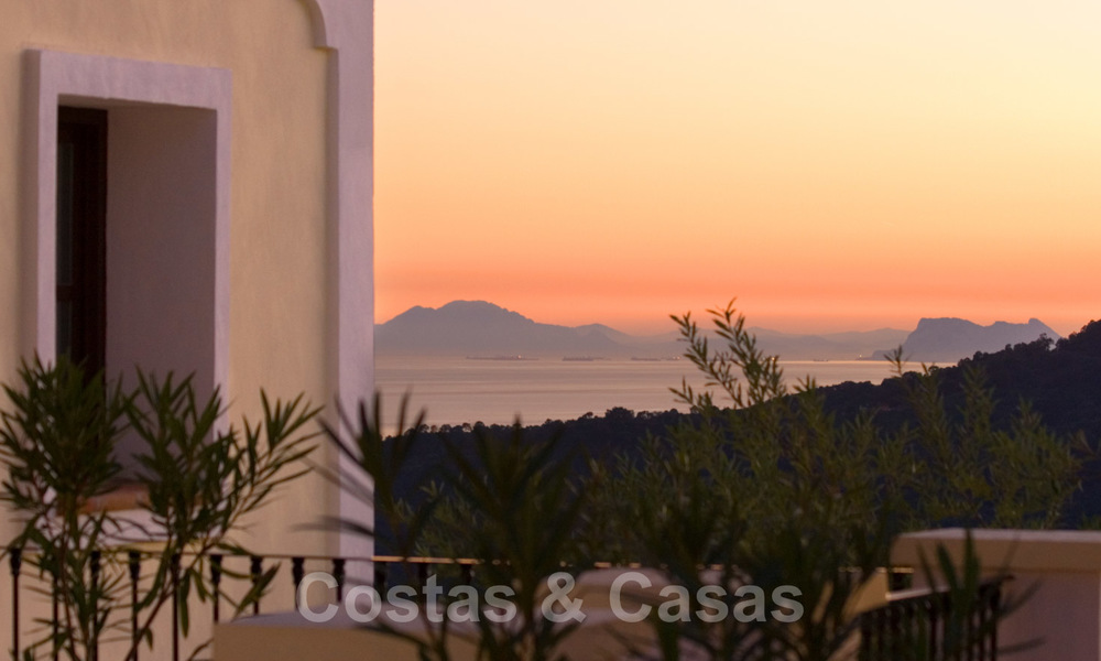 Villa exclusive à vendre, avec vue sur mer à un complexe exclusif dans la région de Marbella - Benahavis 22375