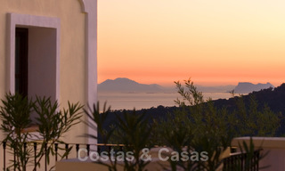 Villa exclusive à vendre, avec vue sur mer à un complexe exclusif dans la région de Marbella - Benahavis 22375 