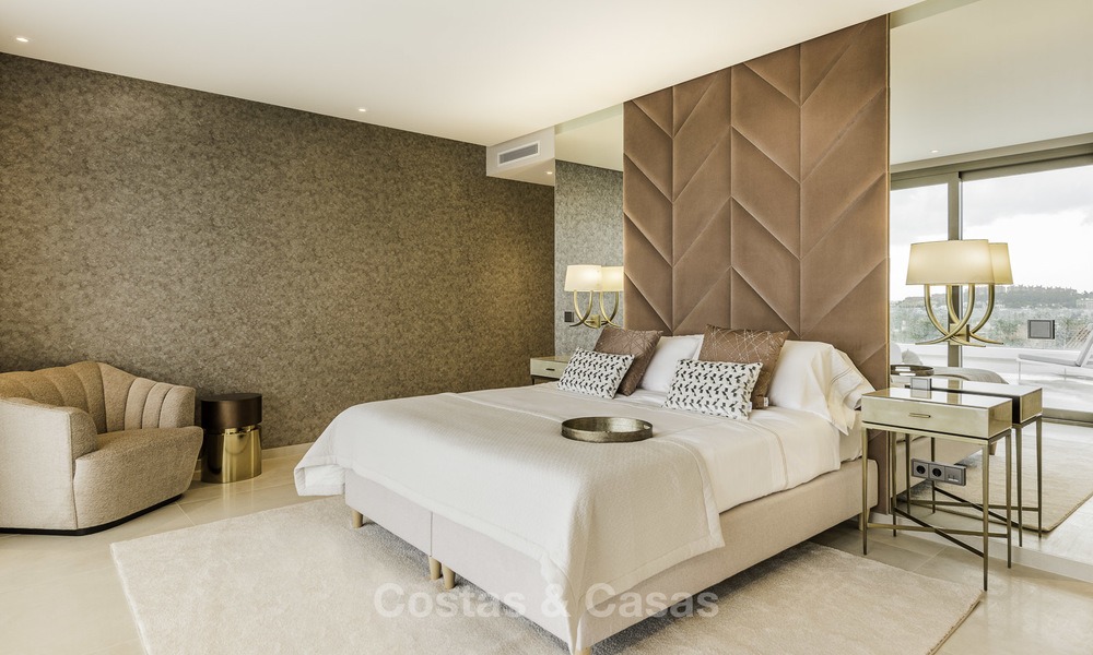 Beaux appartements de luxe à vendre dans un complexe exclusif à Nueva Andalucia - Marbella avec vue sur le golf et la mer 12456